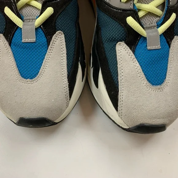 Yezzy 700 Wave Runners - Picture 9 of 9